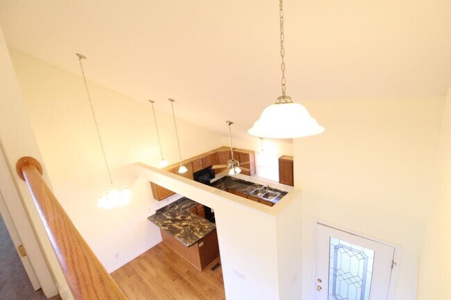 Building Photo - 120 Hollen Mill Ct