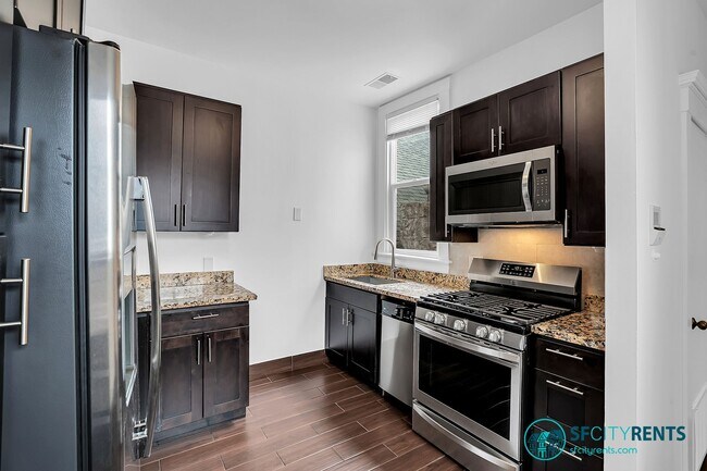 Building Photo - Haight/Ashbury: Top Floor w/ Garage Parkin...