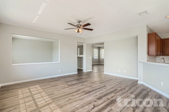 Building Photo - 10624 Bamboo Rod Cir