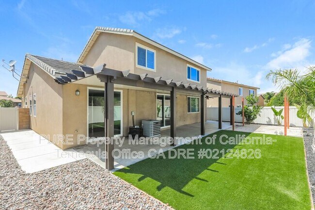 Building Photo - 38020 Spring Canyon Dr