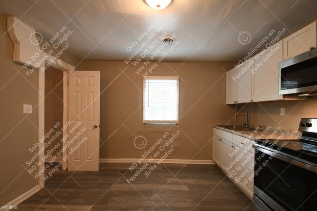 Building Photo - 1 br, 1 bath 4plex - 29 N Tacoma Ave 29.5 ...