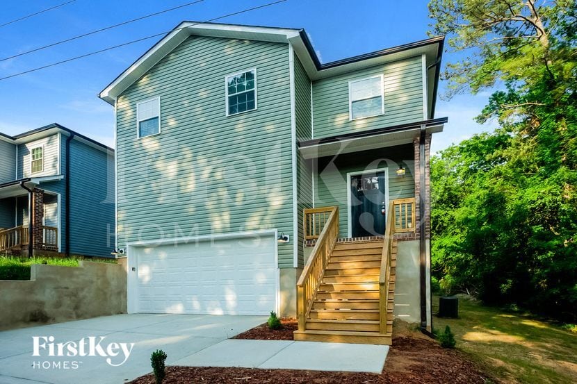 Building Photo - 1242 Pless St NW