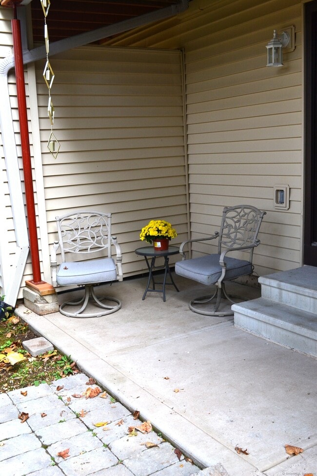 Building Photo - 41 Mountain Laurel Ct