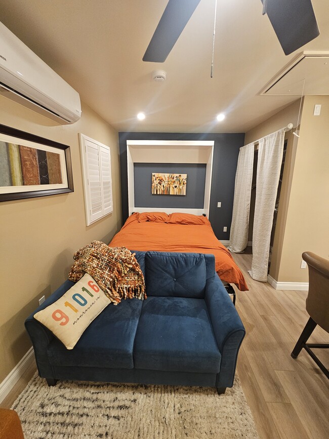 Building Photo - 455 N Encinitas Ave