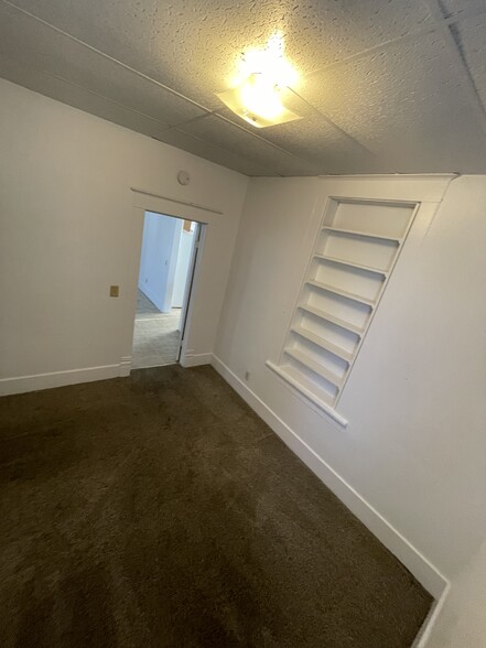 Building Photo - 1234 Almo Ave