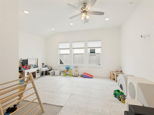 Building Photo - 7117 Talon Dr