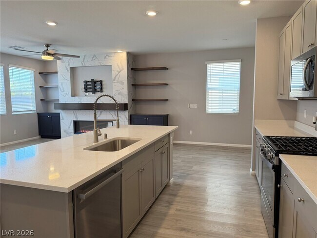 Building Photo - 3025 Gravino Ave