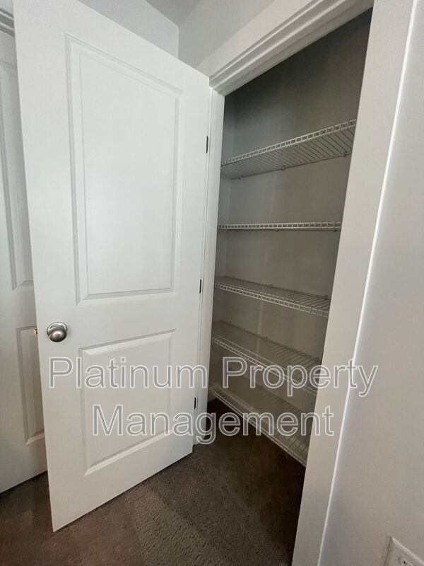Building Photo - 2312 Echelon Ln