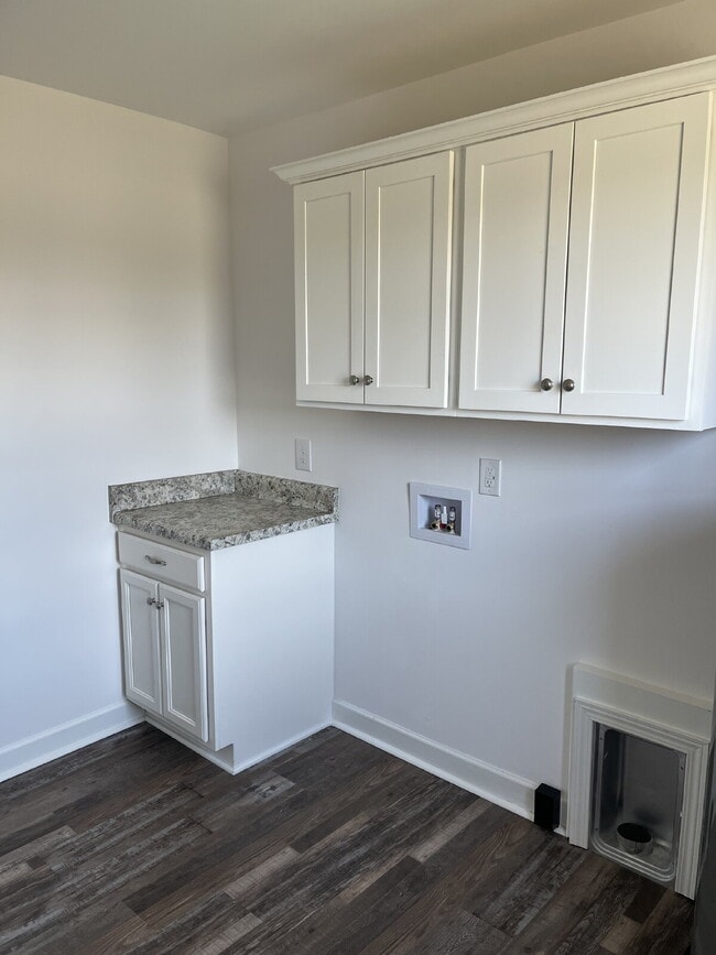 Building Photo - 9155 Concord Rd