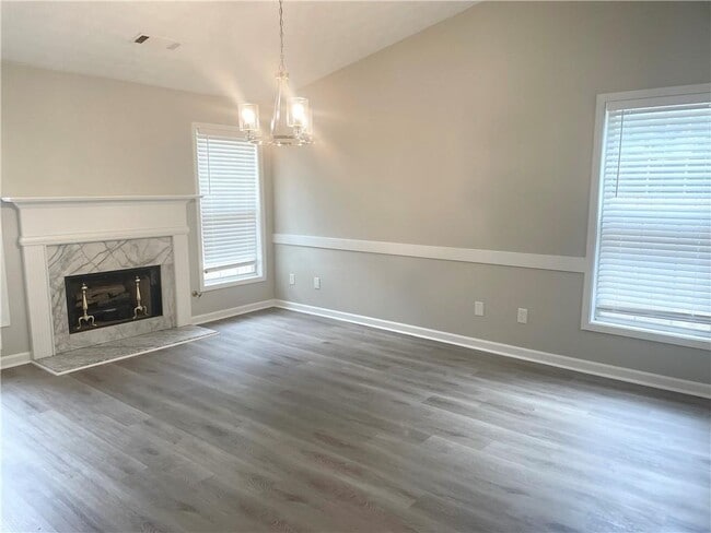 Building Photo - 2715 Sterling Creek Pointe