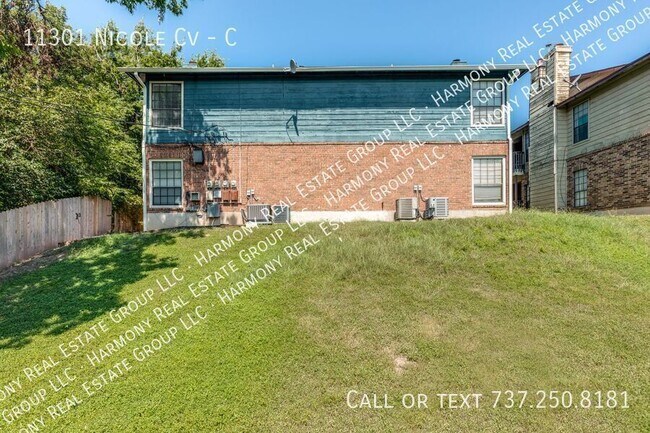 Building Photo - 11301 Nicole Cove