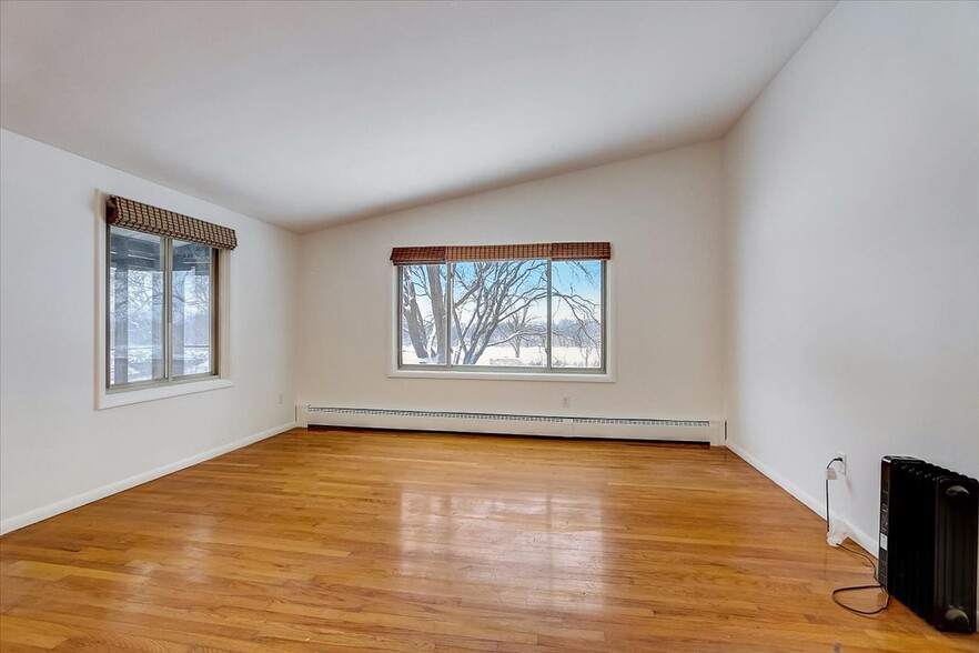 Building Photo - 1719 Carver St