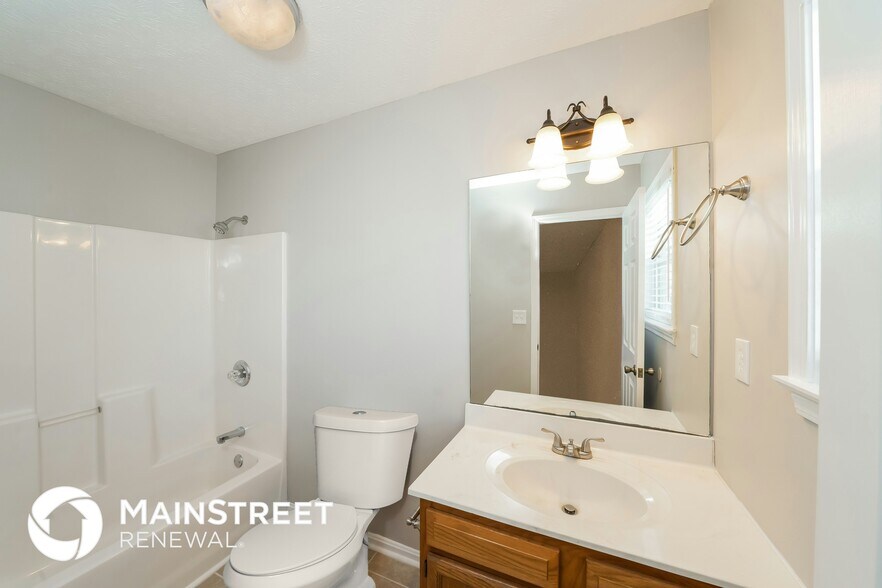 Building Photo - 8908 Greenmoore Dr