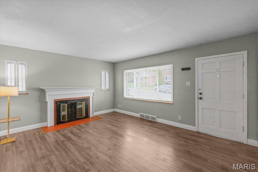 Building Photo - 7347 Dale Ave