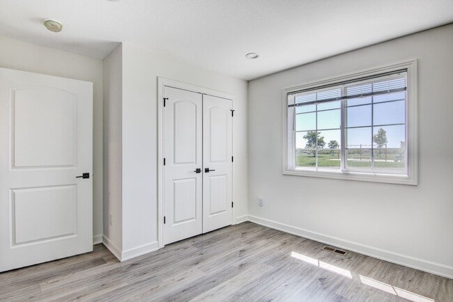 Building Photo - 2494 Cedarwood Ln