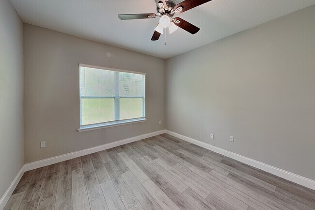 Building Photo - 3212 W Marie Dr