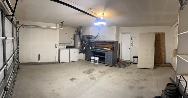 Building Photo - 40656 Corte Albara