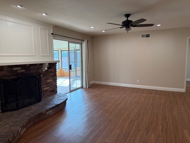 Building Photo - 2777 N Galley St