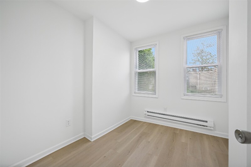Building Photo - 888 N 46th St