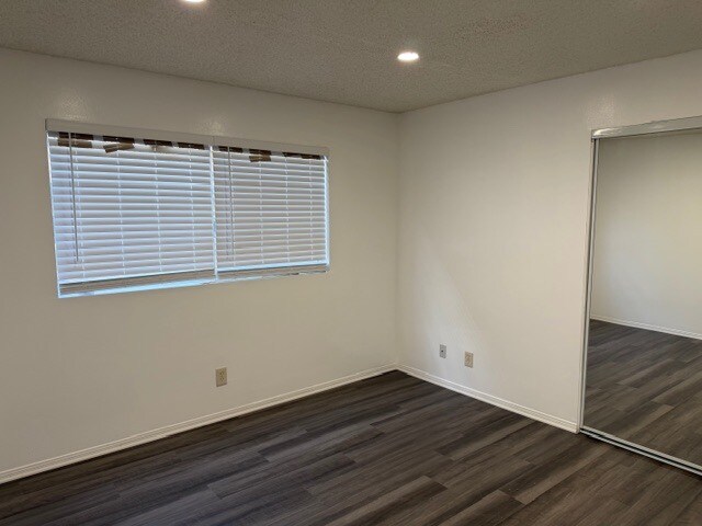 Building Photo - 355 Virginia St