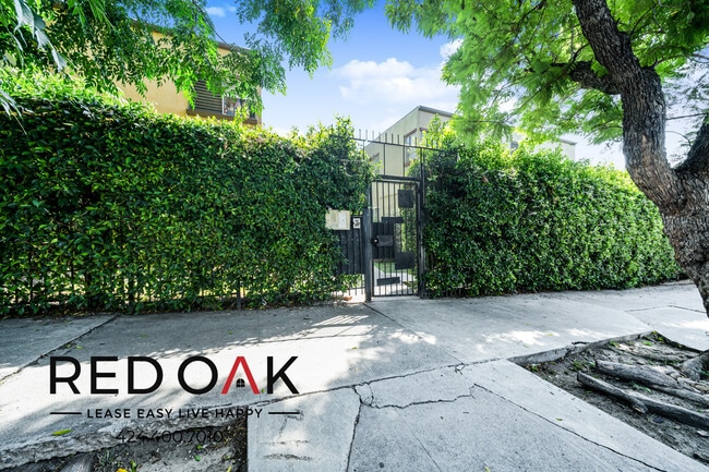 Building Photo - 254 S Carondelet-260-11