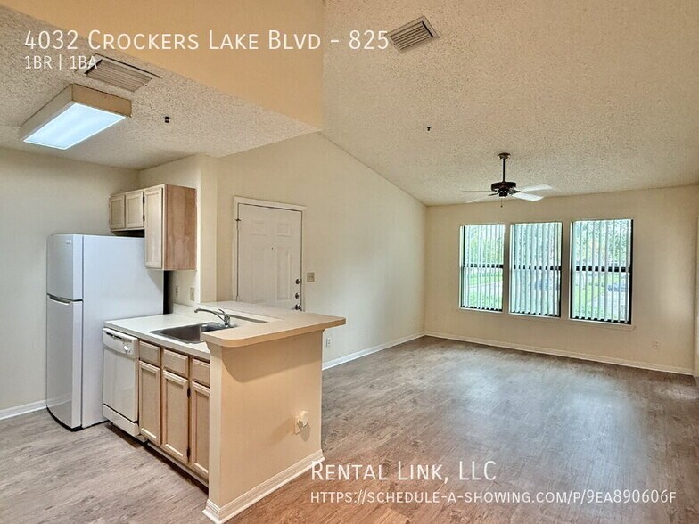 Building Photo - 4032 Crockers Lake Blvd