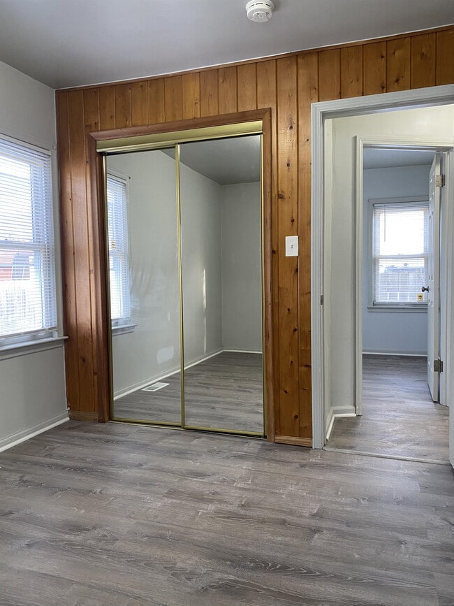 Building Photo - 1336 Chandler Ave