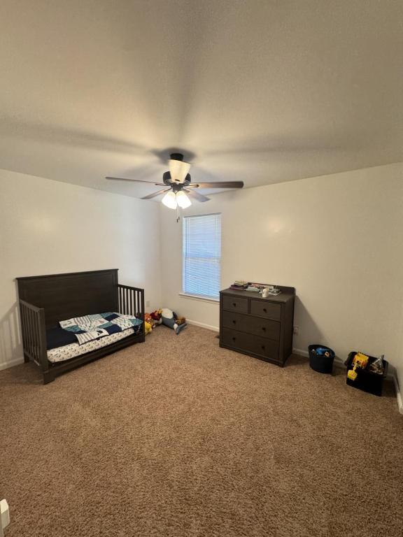 Building Photo - 5700 Hogan Bridge Dr