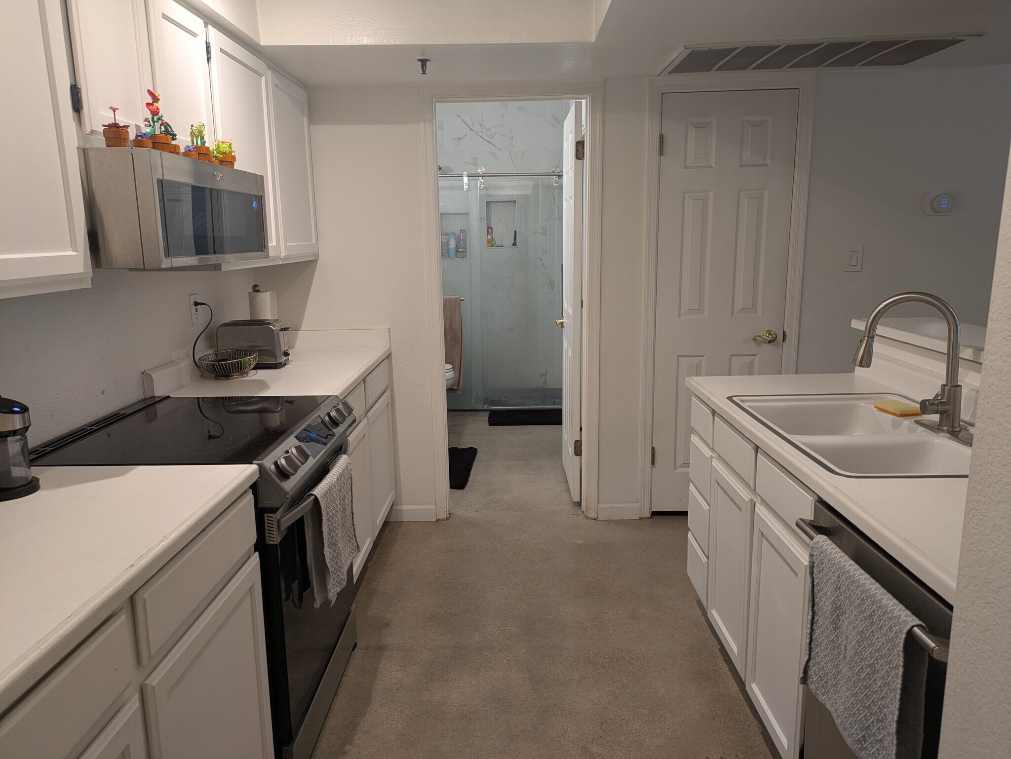 kitchen - 100 E Fillmore St