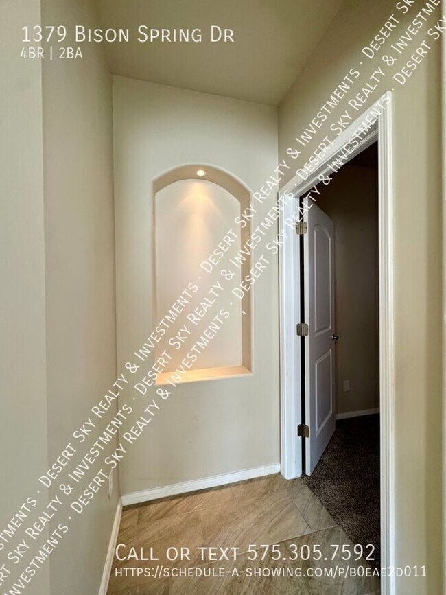 Building Photo - 1379 Bison Spring Dr