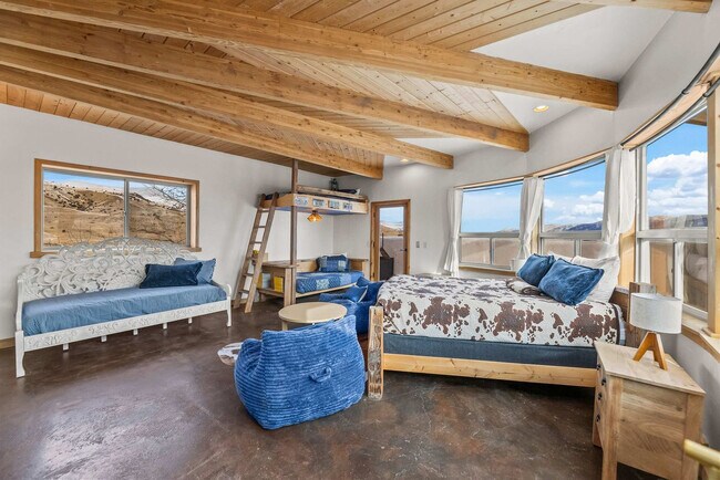 Building Photo - 84 Arcturus Dr