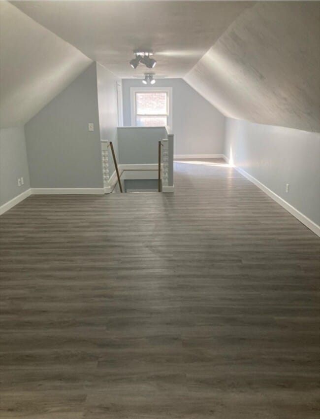 Building Photo - 45 Pilgrim Ave