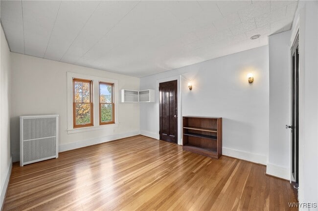 Building Photo - 179 Admiral Rd