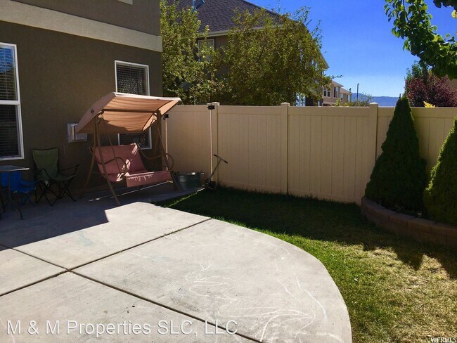 Building Photo - 3928 Serenity View Dr