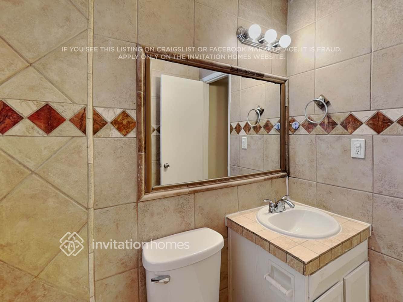 Building Photo - 3735 W Columbine Dr