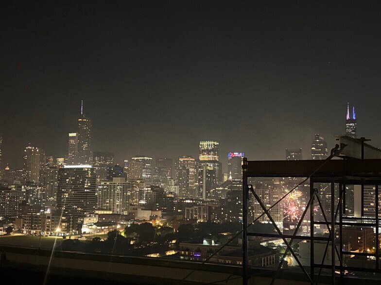 18th Floor Night View - 1160 N Larrabee St