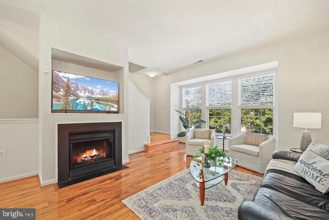 Building Photo - 23110 Blackthorn Square