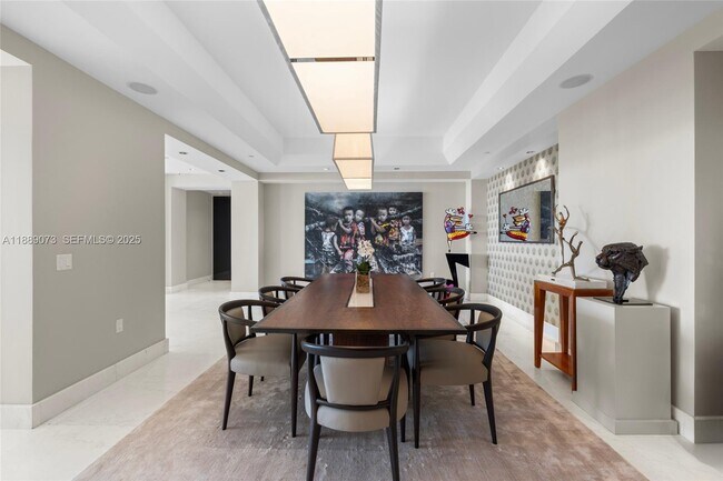 Building Photo - 7133 Fisher Island Dr