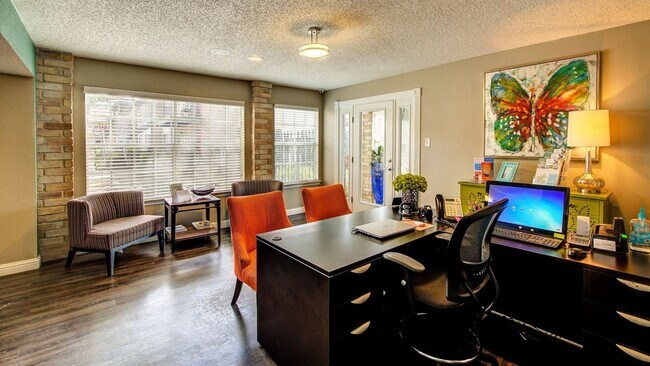 Building Photo - 16339 Stuebner Airline Rd