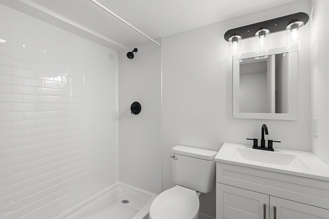 Building Photo - Newly Renovated Home - Steps Away from KU Med