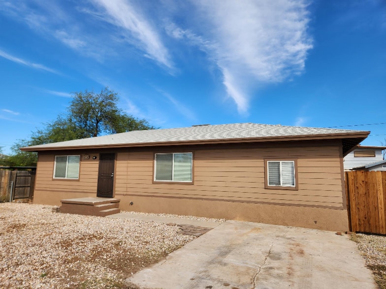 Building Photo - 216 N Casa Grande Ave