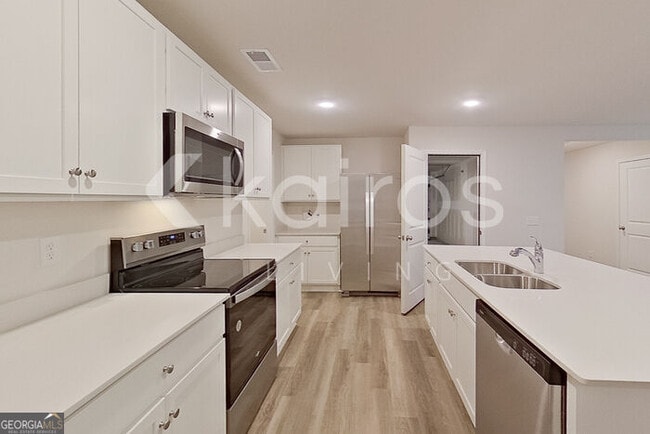 Building Photo - 129 Inez Ave