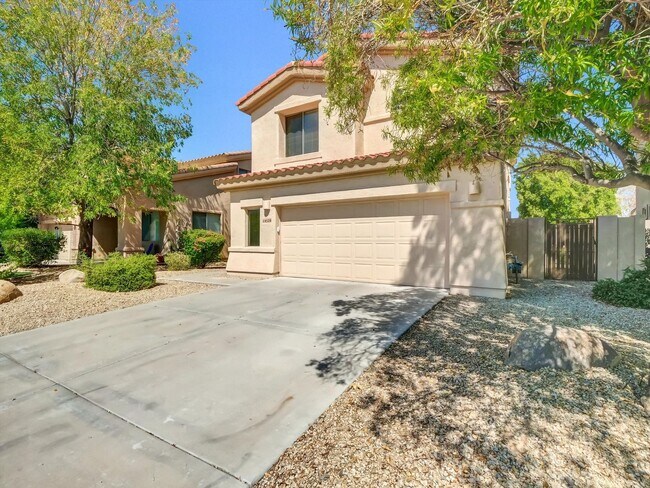 Building Photo - stunning 4-bedroom, 2-bathroom home