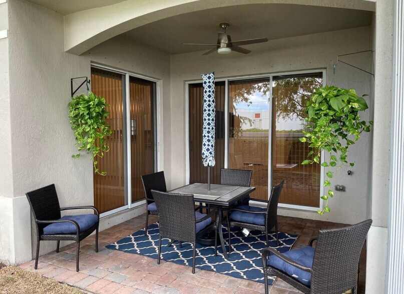 Building Photo - 84 Nottingham Pl