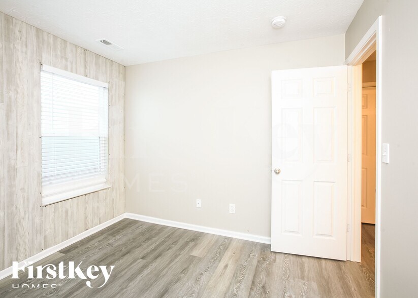 Building Photo - 11235 Funny Cide Dr