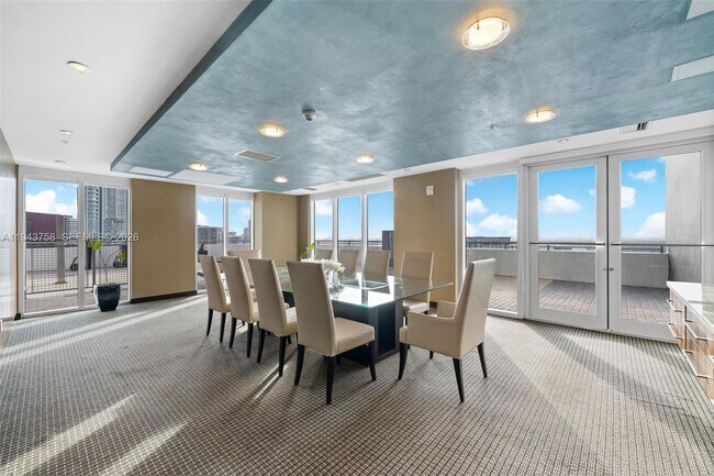 Building Photo - 60 SW 13th St