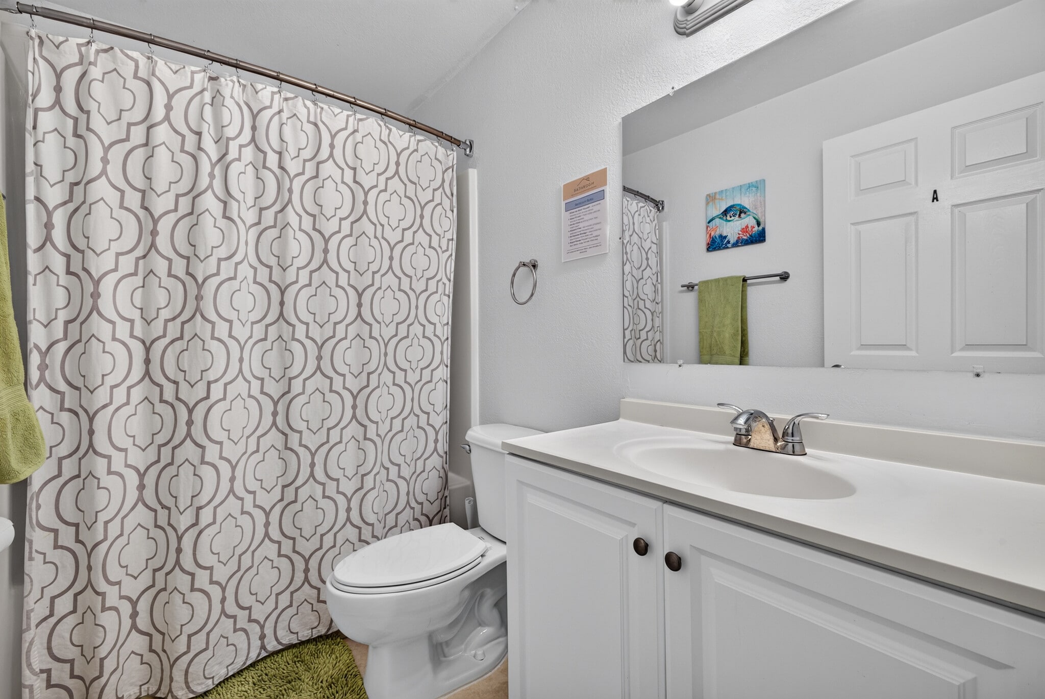 Room 4, Private, In-Suite Bathroom with a shower/tub combo - 217 Ichabod Ave