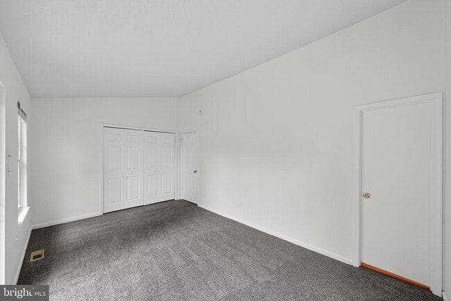 Building Photo - 1015 St Michaels Dr