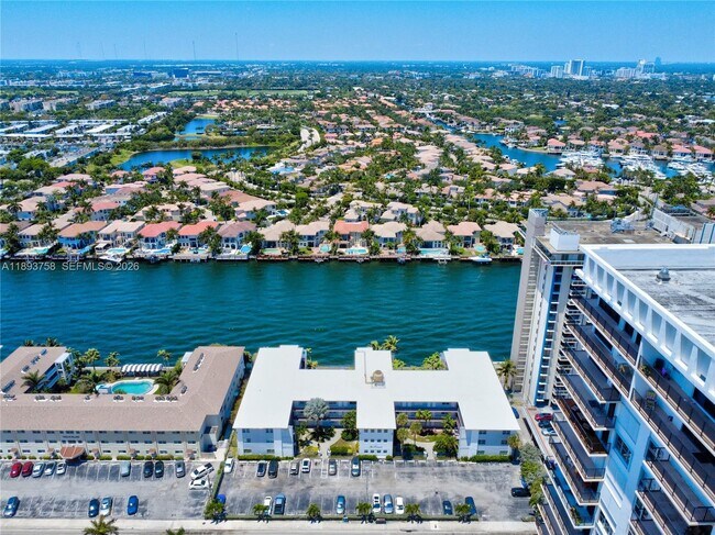 Building Photo - 2200 S Ocean Dr