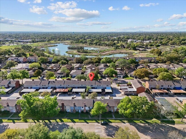 Building Photo - 1448 Silverpines Rd